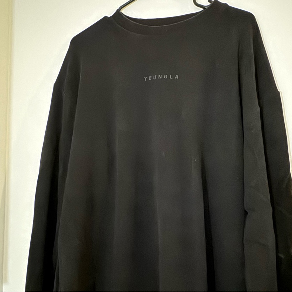 YoungLA Men’s Black Crewneck Large